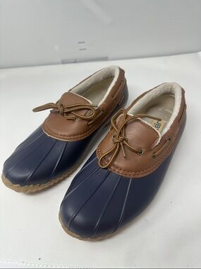 JBU Duck shoes. Size 11